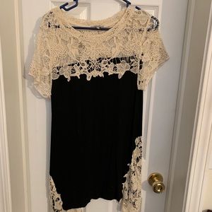 Lace/ black blouse